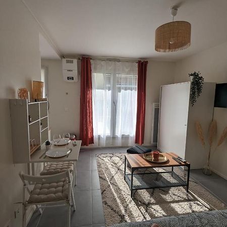 Studio Rambouillet, Parc & Foret Apartment Exterior foto